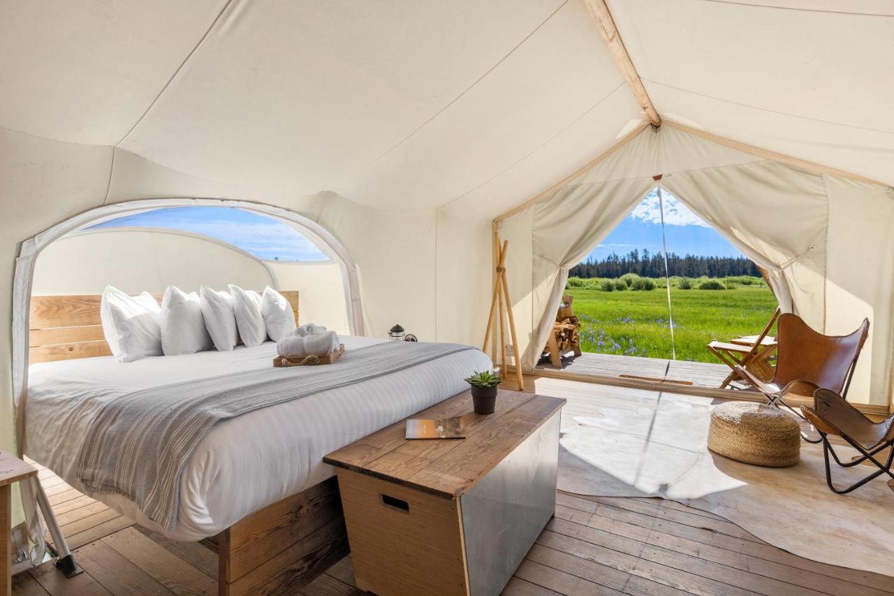 Under Canvas เวสต์เยลโลว์สโตน ภายนอก รูปภาพ