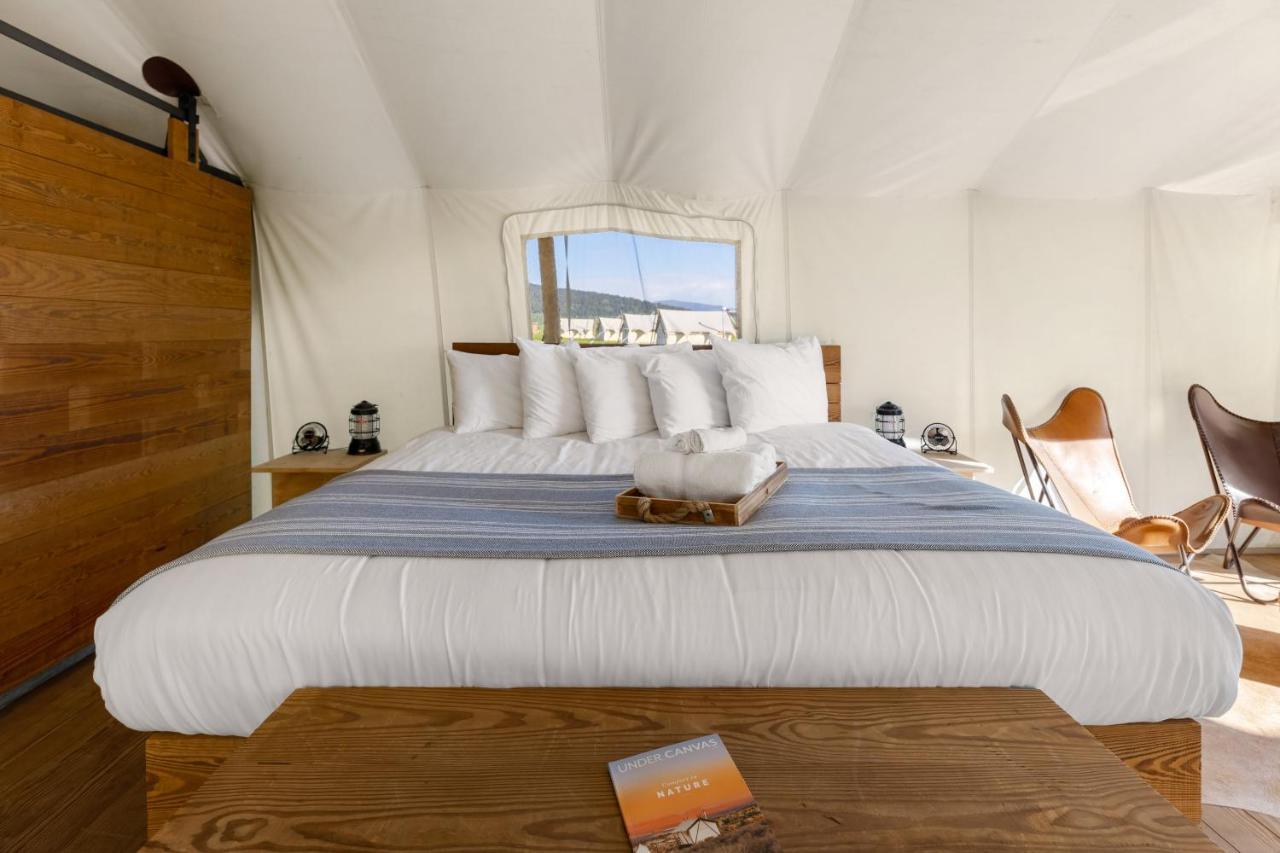 Under Canvas เวสต์เยลโลว์สโตน ภายนอก รูปภาพ