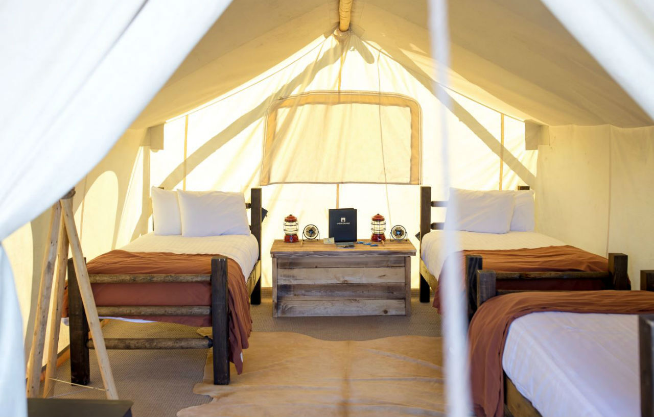 Under Canvas เวสต์เยลโลว์สโตน ภายนอก รูปภาพ