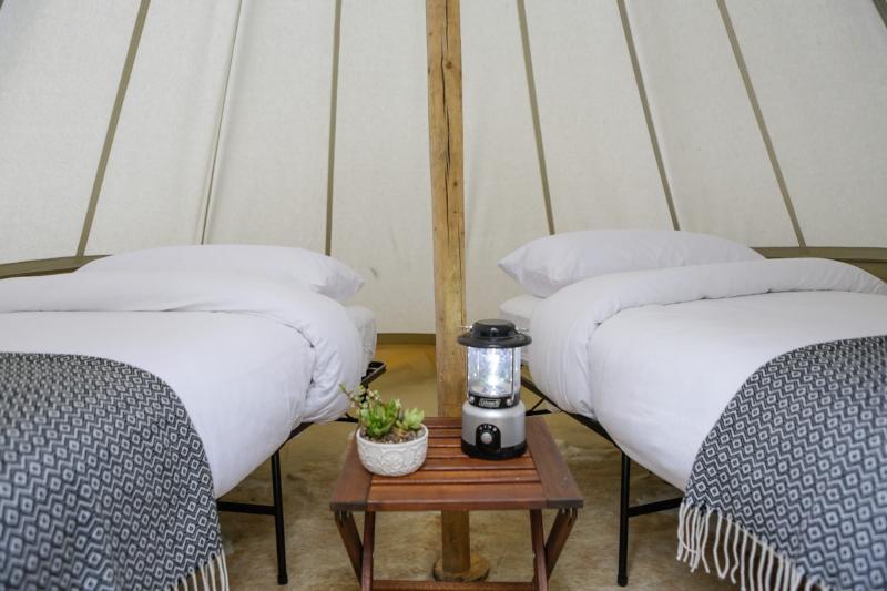 Under Canvas เวสต์เยลโลว์สโตน ภายนอก รูปภาพ